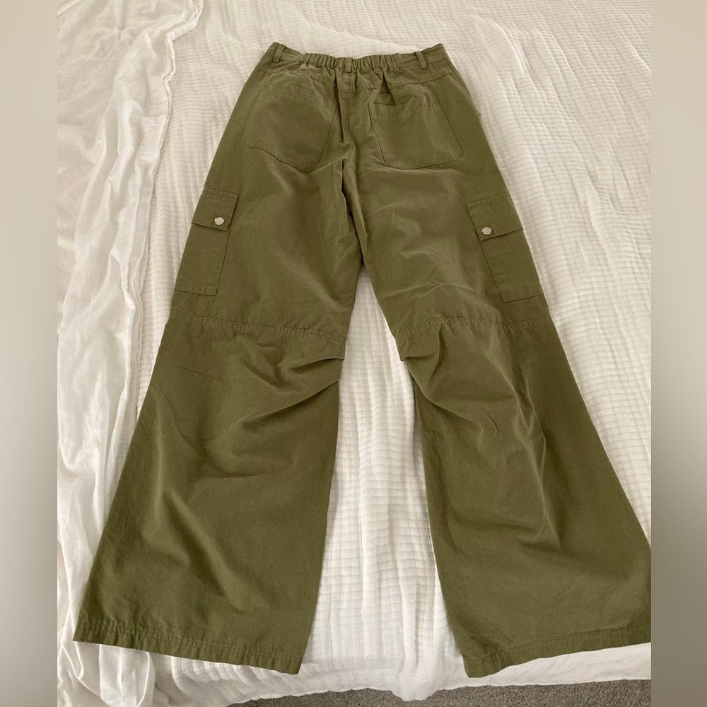 Vestique Khaki Green cargo pants - Picture 2 of 3